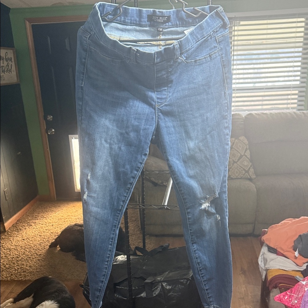 Judy Blue Women's Medium Blue Distressed Skinny Jeans